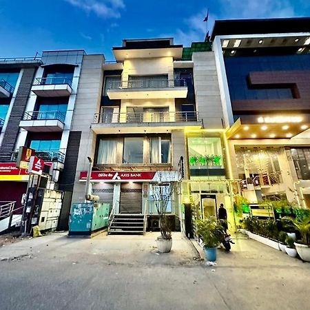 Hotel The Imperio New Delhi Exterior photo